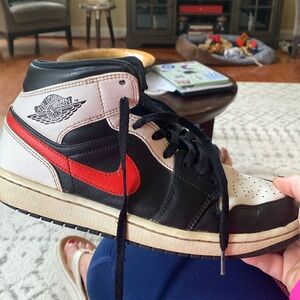 Chile Red Air Jordan’s 554725-075